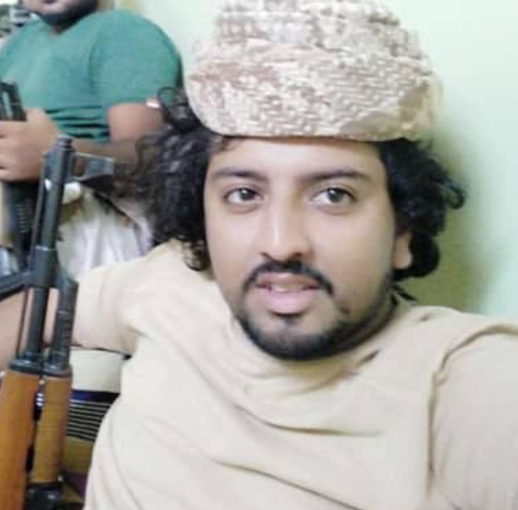قيادي تهامي يهاجم الحوثي ويدعو المواطنين الابتعاد عن مقراته