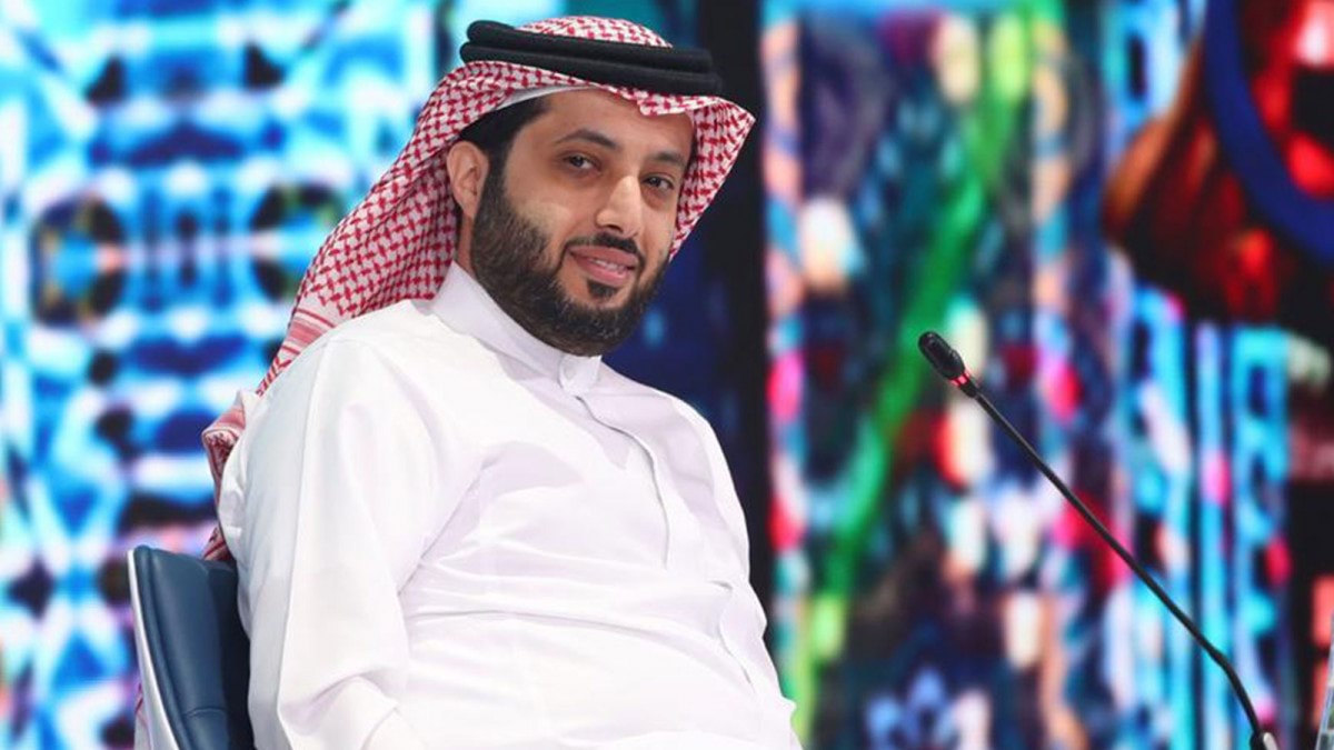تركي آل الشيخ يرد بغضب على الزج باسمه في بعض الصفقات الرياضية
