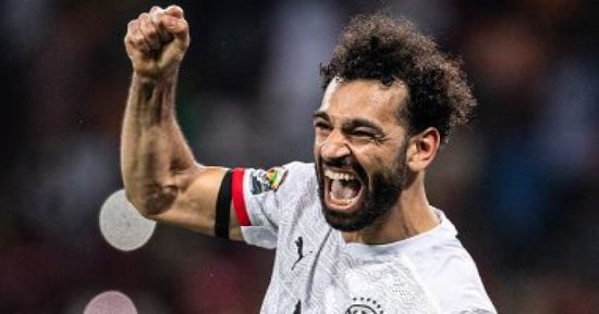 النجم محمد صلاح يوجه رسائل نارية لنجوم الفراعنة