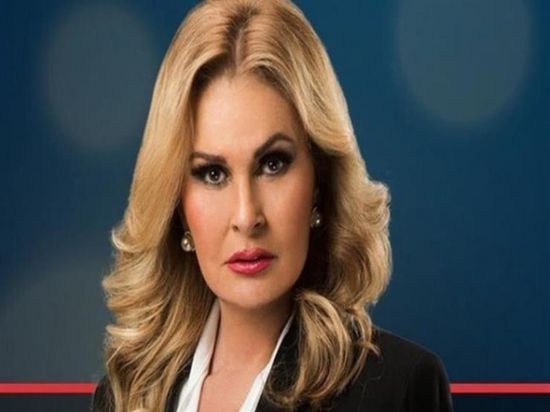 الفنانة يسرا تروج لبرنامجها كلام في الحب