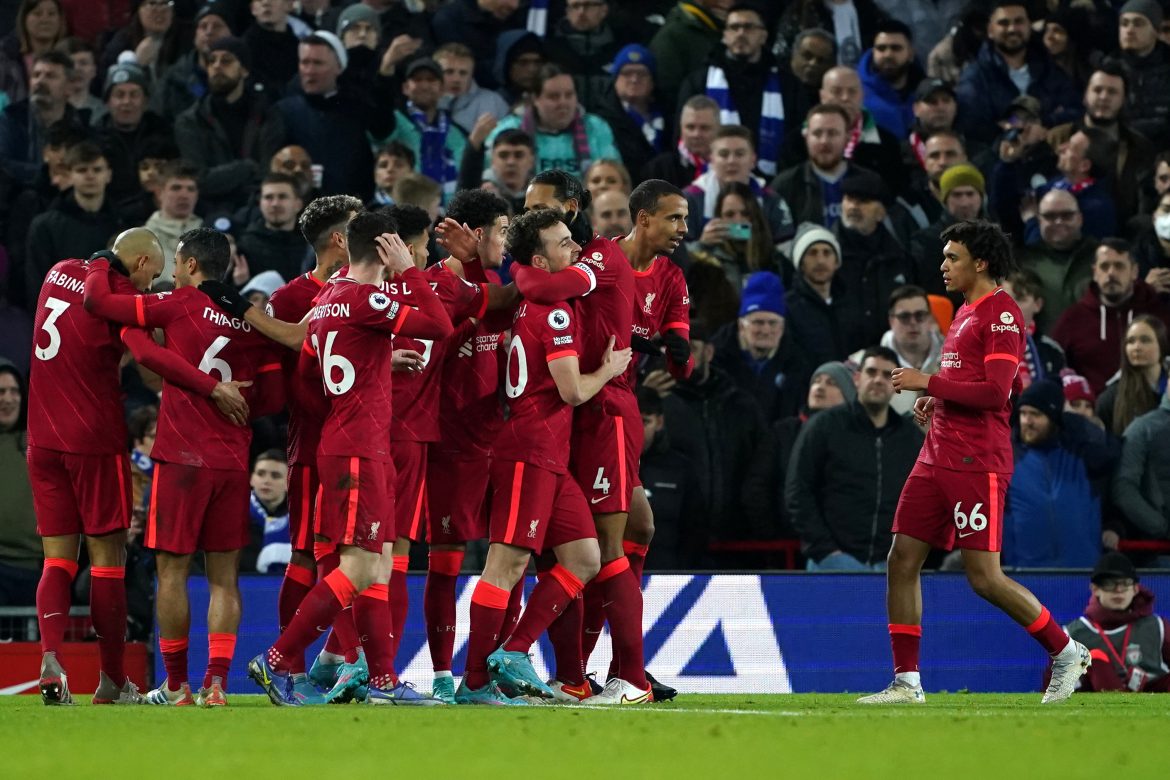 ليفربول يهزم ‎ليستر سيتي بصعوبة (2-0) في البريميرليغ