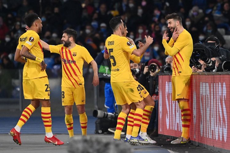 ‎برشلونة يسحق ‎نابولي برباعية ويتقدم في الدوري_الأوروبي