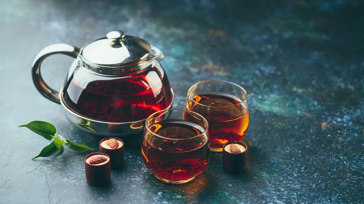 دراسة علمية حديثة تُحذر من تناول نوعين شائعين من الشاي