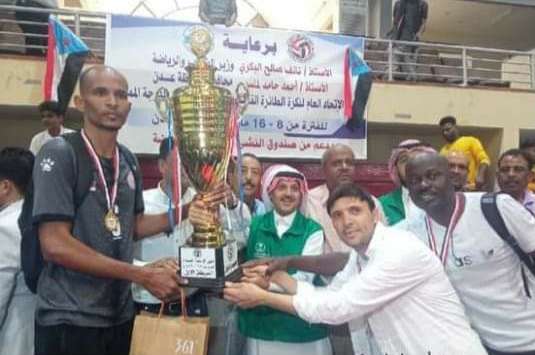 طائرة خيبل المهرية تتوج ببطولة التصفيات النهائية في الدوري اليمني