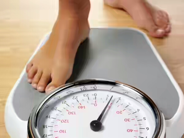 أطعمة يجب تجنبها لخسارة الوزن .. تعرف عليها