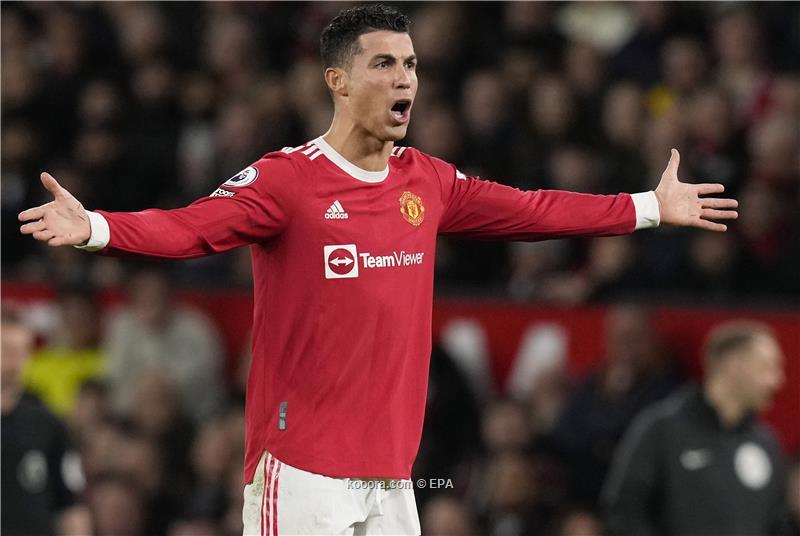 معقل إيفرتون يستفز رونالدو بتحد جديد
