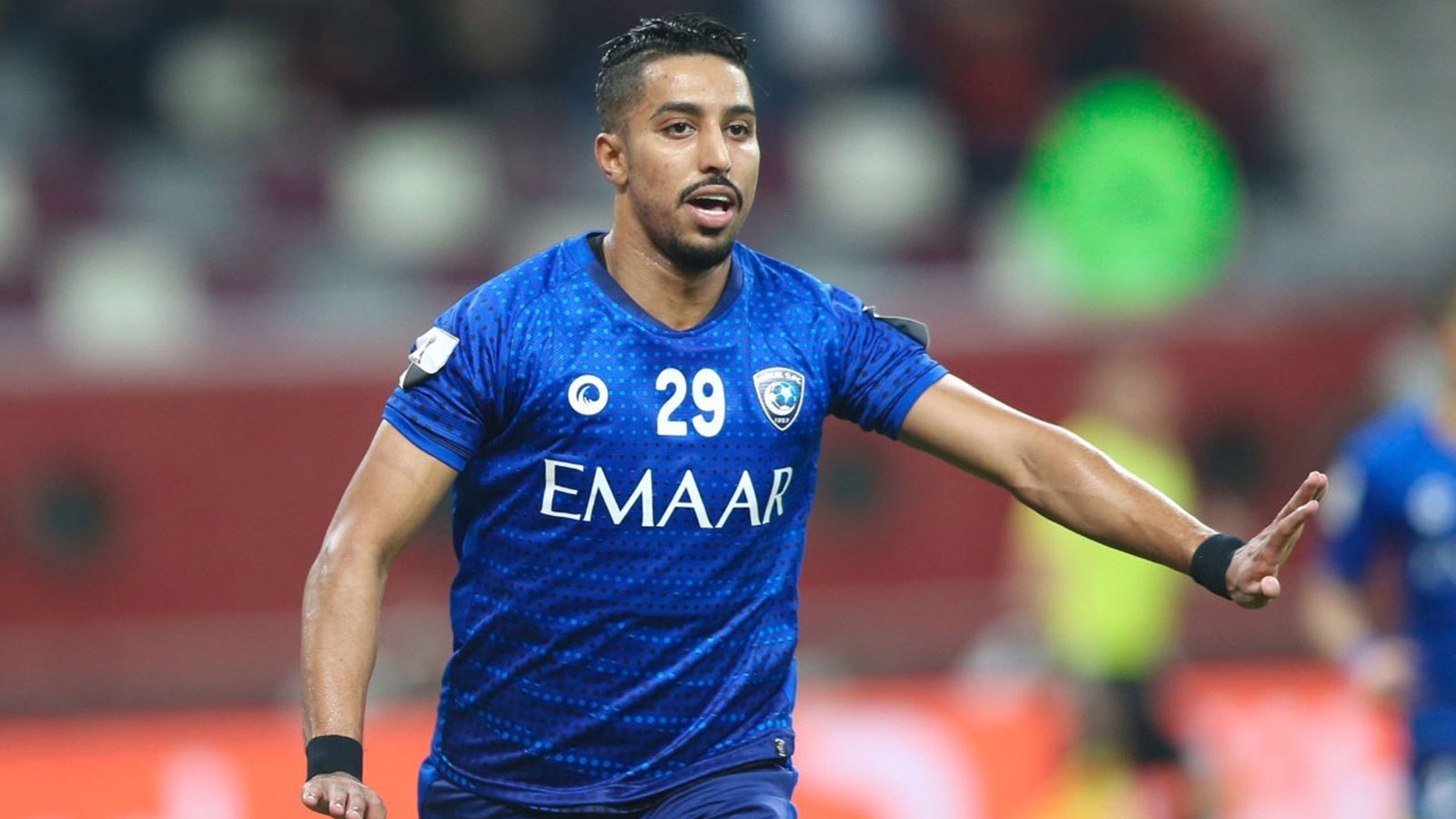 نقل نجم نادي الهلال السعودي إلى المستشفى بعد إصابته بكورونا