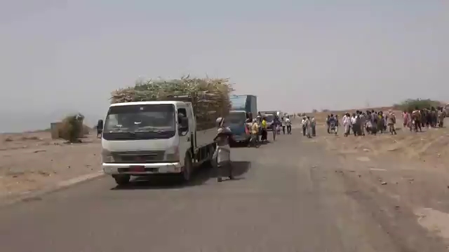 مليشيا الحوثي تستحدث مرابض مدفعية بمحاذات منفذ حيس- الجراحي