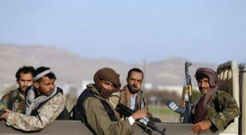 مليشيا الحوثي تختطف ثلاثة من العائدين المغرر بهم إلى سجن هبرة