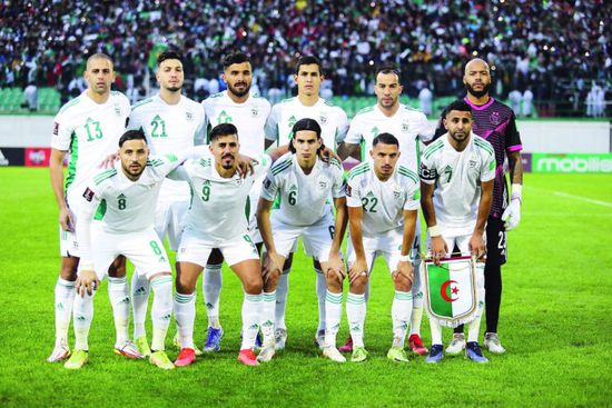 وفاة لاعب المنتخب الجزائري لكرة القدم بحادث سير