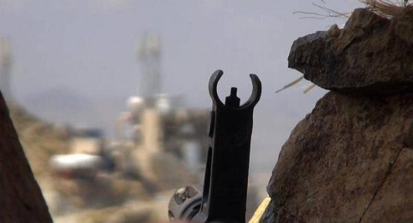 مليشيا الحوثي تقتل مدنيا قنصا في الضالع