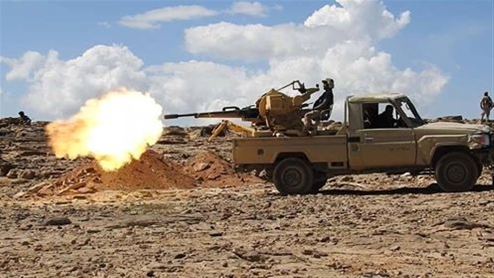 القوات الجنوبية تستهدف مواقع لمليشيا الحوثي في جبهة ثره بأبين