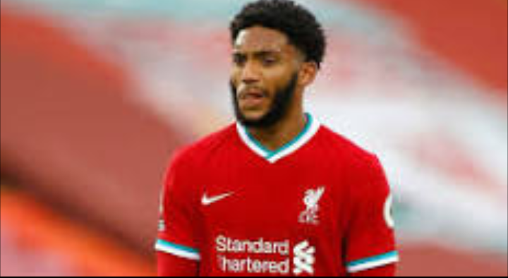 ليفربول يُعلن تجديد عقد مدافعه جو غوميز