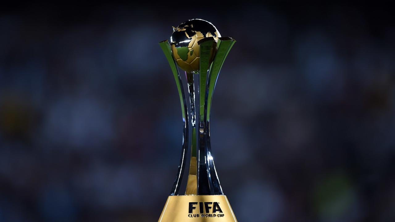 الاتحاد الدولي لكرة القدم يدرس تغيير موعد بطولة كأس العالم للأندية