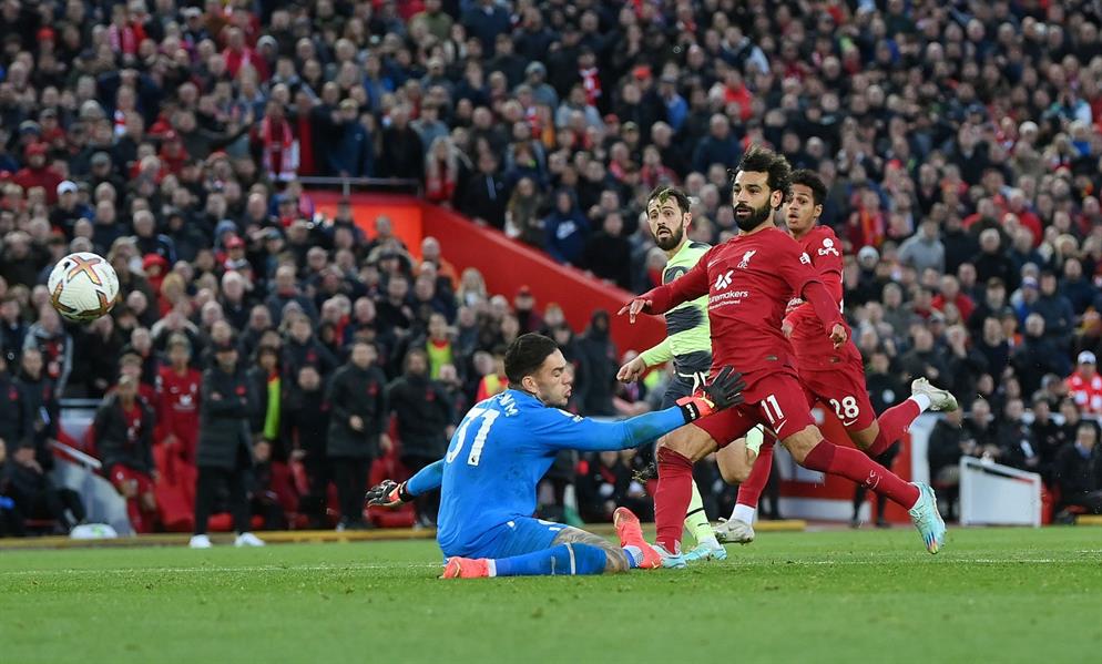 ليفربول يحقق فوزاً ثميناً على مانشستر سيتي في قمة الدوري الإنجليزي