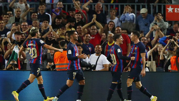 برشلونة يفوز على فياريال بثلاثية في الدوري الاسباني