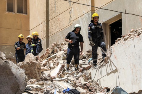 مقتل وإصابة 18 شخص بانهيار مبنى في العاصمة المصرية 1 مقتل وإصابة 18 شخص بانهيار مبنى في العاصمة المصرية