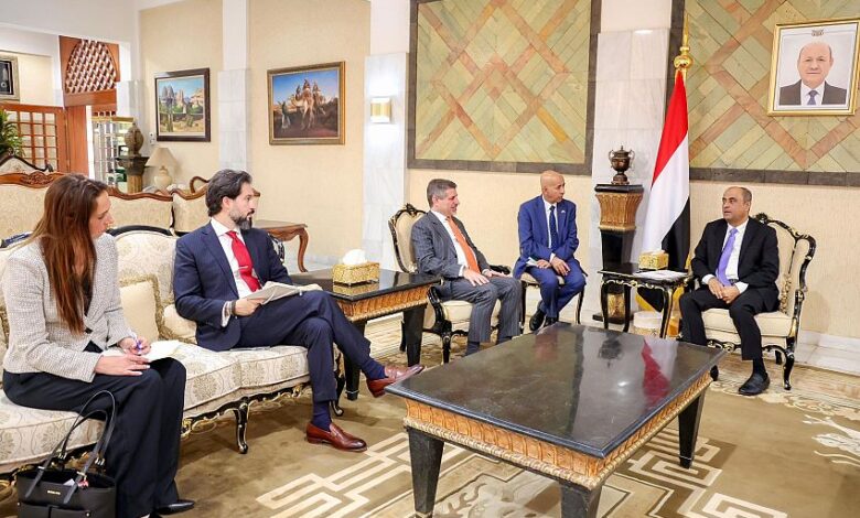 الولايات المتحدة تؤكد دعمها المتواصل للحكومة اليمنية وتعزيز الإصلاحات الاقتصادية