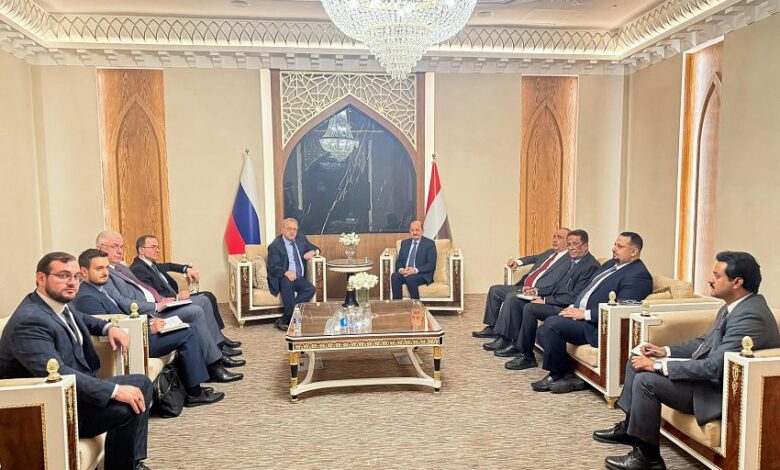 الزنداني يبحث مع بوجدانوف تعزيز العلاقات اليمنية الروسية وتطورات الأوضاع الإقليمية