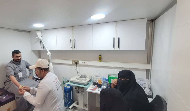 وزارة الصحة تواصل تقديم خدماتها الصحية لحجاج اليمن عبر منفذ الوديعة 1 وزارة الصحة تواصل تقديم خدماتها الصحية لحجاج اليمن عبر منفذ الوديعة