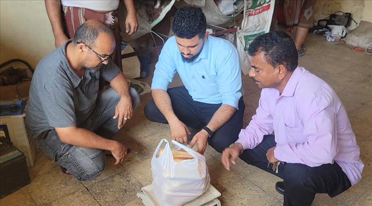 حملة رقابية في المنصورة لضبط أسعار الروتي ومحاسبة المخالفين 1 حملة رقابية في المنصورة لضبط أسعار الروتي ومحاسبة المخالفين