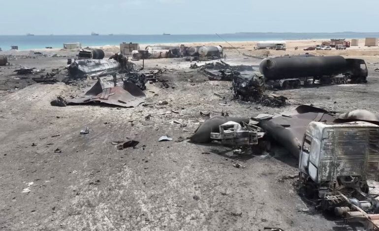 التجارة البريطانية: الحوثيون يمنعون السفن من مغادرة رأس عيسى بالسلاح