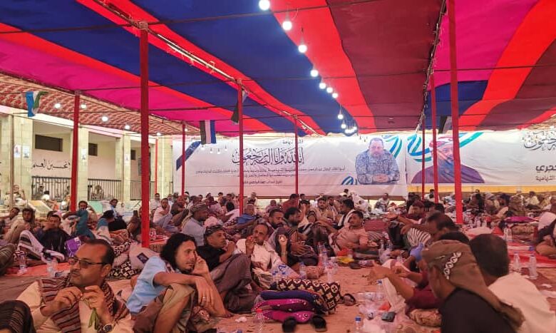 اختتام مجلس العزاء في وفاة الشيخ عبدالرحمن حجري بمدينة الخوخة
