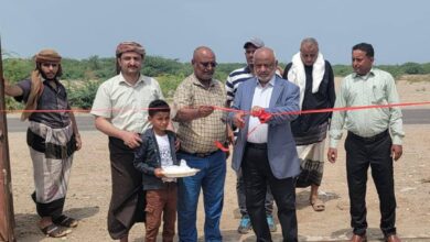 محافظ الحديدة يفتتح محطة غاز في الخوخة