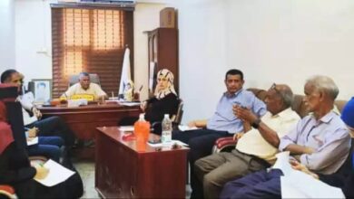 "إعلام عدن" يقر إنشاء ملتقى لخريجي الكلية ويستعرض استعداداته لامتحانات نهاية العام
