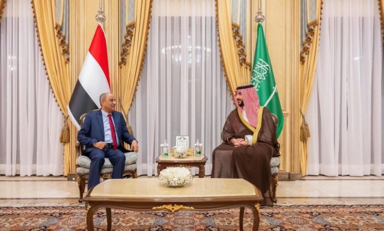 رئيس الوزراء يبحث مع وزير الدفاع السعودي دعم الاستقرار وتعزيز العلاقات الثنائية 1 رئيس الوزراء يبحث مع وزير الدفاع السعودي دعم الاستقرار وتعزيز العلاقات الثنائية