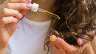 في مواجهة شمس الصيف.. 7 زيوت طبيعية تمنح شعرك العناية المثالية