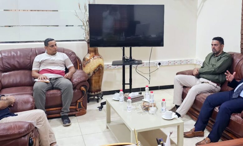 وزارة الشباب والرياضة تبحث مع مؤسسة التواصل تنفيذ برامج لتمكين الشباب اقتصاديًا 1 وزارة الشباب والرياضة تبحث مع مؤسسة التواصل تنفيذ برامج لتمكين الشباب اقتصاديًا