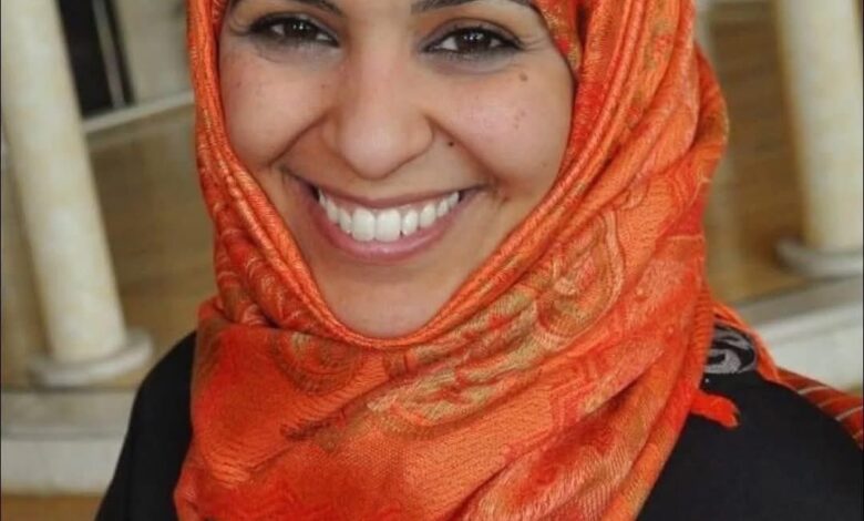 مليشيا الحوثي تفرج عن الناشطة المضواحي بعد عام من الاعتقال القسري 1 مليشيا الحوثي تفرج عن الناشطة المضواحي بعد عام من الاعتقال القسري