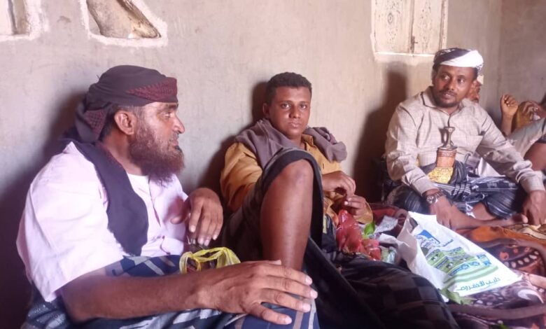 اجتماع قبلي في المحجر لمناقشة جريمة مقتل علي سالم ضاغي وتأكيد الوقوف مع أسرته 1 اجتماع قبلي في المحجر لمناقشة جريمة مقتل علي سالم ضاغي وتأكيد الوقوف مع أسرته