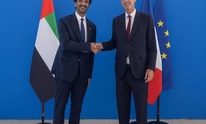الإمارات وفرنسا تبحثان تعزيز التعاون في الاقتصاد الرقمي والتشريعات المرنة