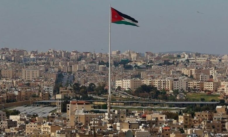 الأردن يغلق مجاله الجوي مؤقتاً تحسباً لتداعيات التصعيد الإقليمي