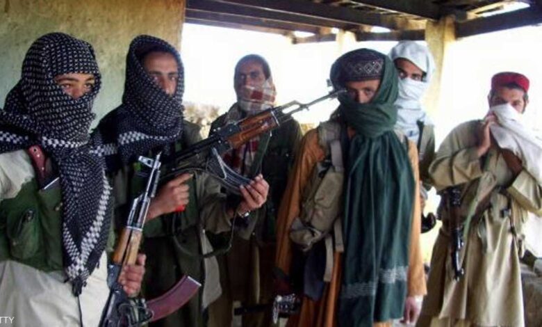 كمين مسلح يودي بحياة 12 جندياً باكستانياً قرب الحدود الأفغانية 1 كمين مسلح يودي بحياة 12 جندياً باكستانياً قرب الحدود الأفغانية