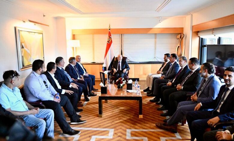 الرئيس العليمي يحث الكفاءات اليمنية في أمريكا على توظيف خبراتهم لخدمة الوطن 1 الرئيس العليمي يحث الكفاءات اليمنية في أمريكا على توظيف خبراتهم لخدمة الوطن