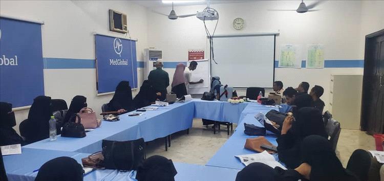 مكتب الصحة بالتواهي يختتم تدريب فرق حملة شلل الأطفال استعداداً لانطلاقها