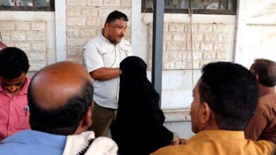 مدير شرطة الحديدة يشدد على تحسين الأداء في مصلحة الأحوال الشخصية بالخوخة