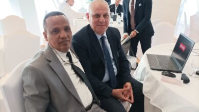 مدير بيئة الحديدة يشارك في ورشة إقليمية بالبحرين لتعزيز حوكمة البيانات البيئية