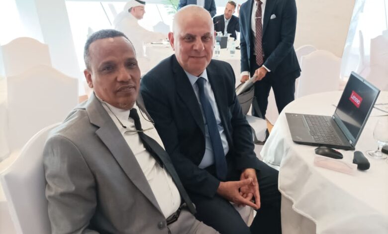 مدير بيئة الحديدة يشارك في ورشة إقليمية بالبحرين لتعزيز حوكمة البيانات البيئية