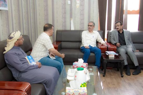 محافظ شبوة يطلع على إنجازات مديرية عتق للنصف الأول من 2025 1 محافظ شبوة يطلع على إنجازات مديرية عتق للنصف الأول من 2025