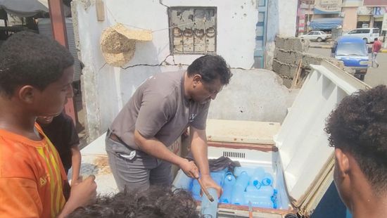 حملات تفتيش في المنصورة لإتلاف عبوات مياه مجهولة المصدر 1 حملات تفتيش في المنصورة لإتلاف عبوات مياه مجهولة المصدر