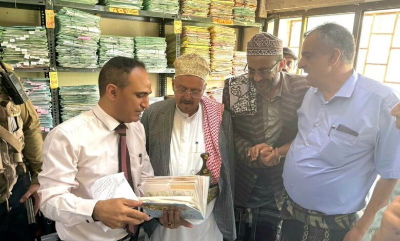 البركاني يطلع على احتياجات المعافر الخدمية والصحية ويدعو لمضاعفة الجهود 1 البركاني يطلع على احتياجات المعافر الخدمية والصحية ويدعو لمضاعفة الجهود