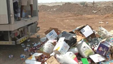 المنصورة: إتلاف 6 أطنان من المواد الغذائية الفاسدة لحماية صحة المستهلك