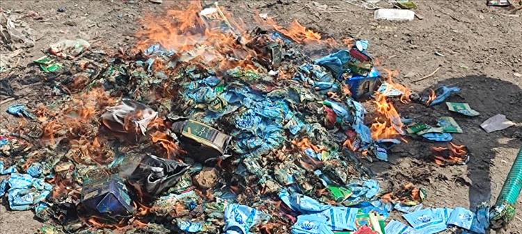 حملة ميدانية لإتلاف شمة الحوت في المنصورة بعدن 1 حملة ميدانية لإتلاف شمة الحوت في المنصورة بعدن