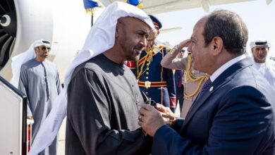 رئيس الإمارات يصل القاهرة في زيارة أخوية لتعزيز العلاقات الثنائية