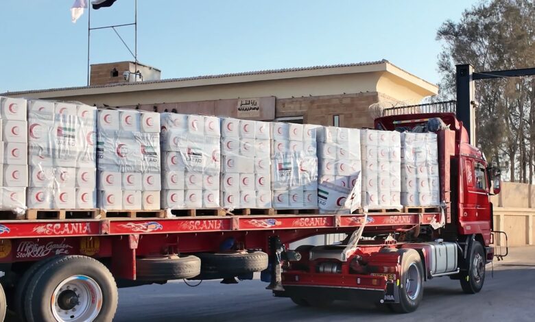الإمارات تواصل جسرها الإنساني إلى غزة عبر قوافل الفارس الشهم 3 1 الإمارات تواصل جسرها الإنساني إلى غزة عبر قوافل الفارس الشهم 3
