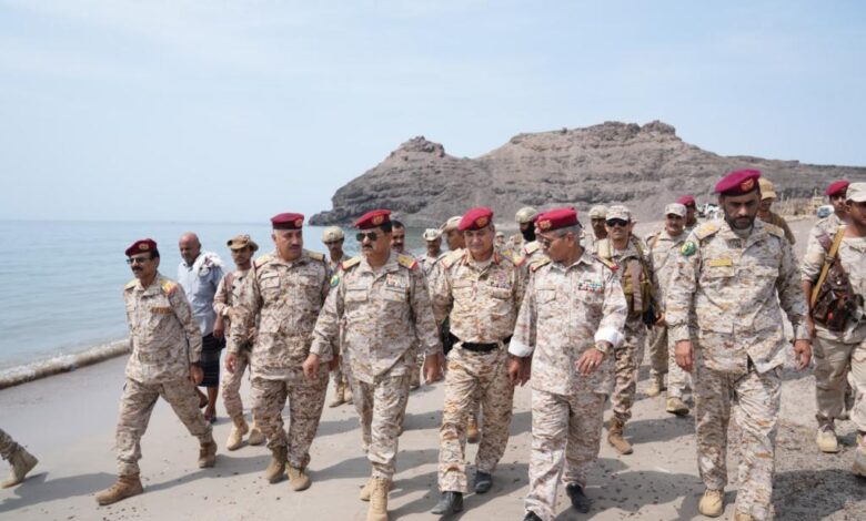 الداعري: ميون وباب المندب شريان للتجارة العالمية ويجب تأمينهما عسكرياً 1 الداعري: ميون وباب المندب شريان للتجارة العالمية ويجب تأمينهما عسكرياً